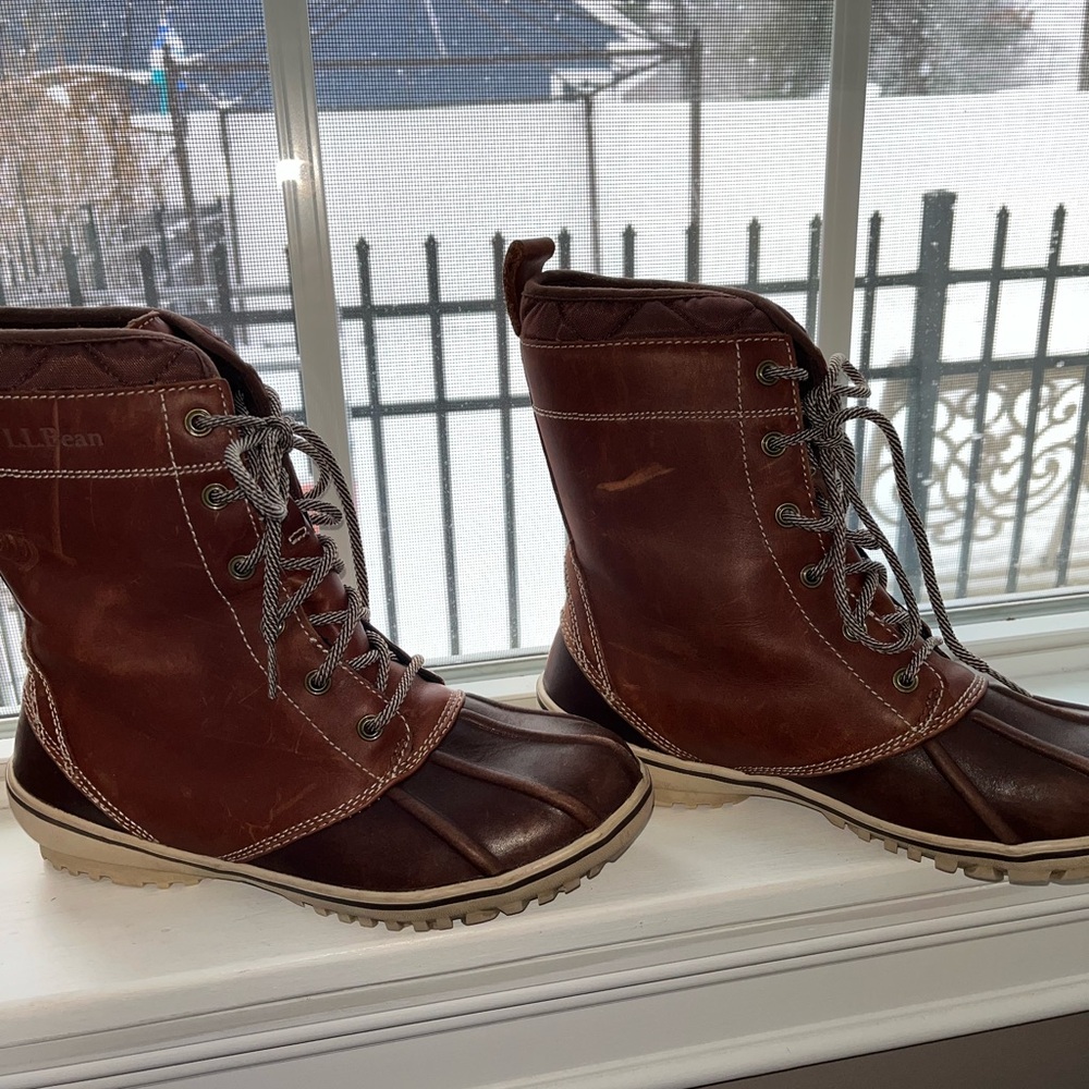 LL Bean Bar Harbor Trek 2.5 Waterproof Boot - Picture 2 of 5